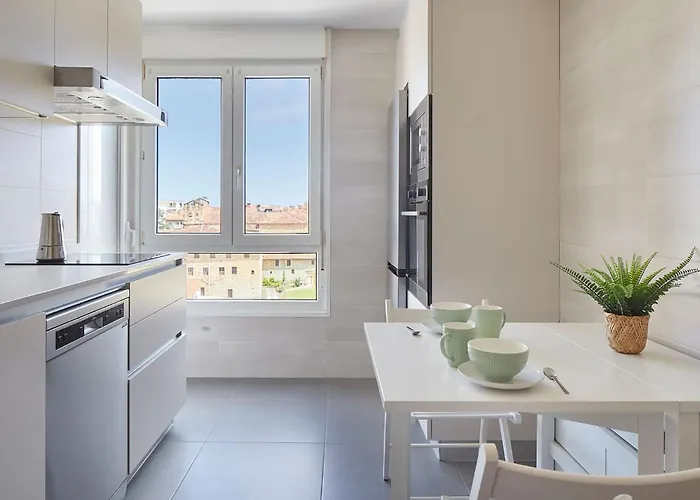 アパート Earra - Amalur - 8 Min De La Playa, 5 Min Centro サラウツ