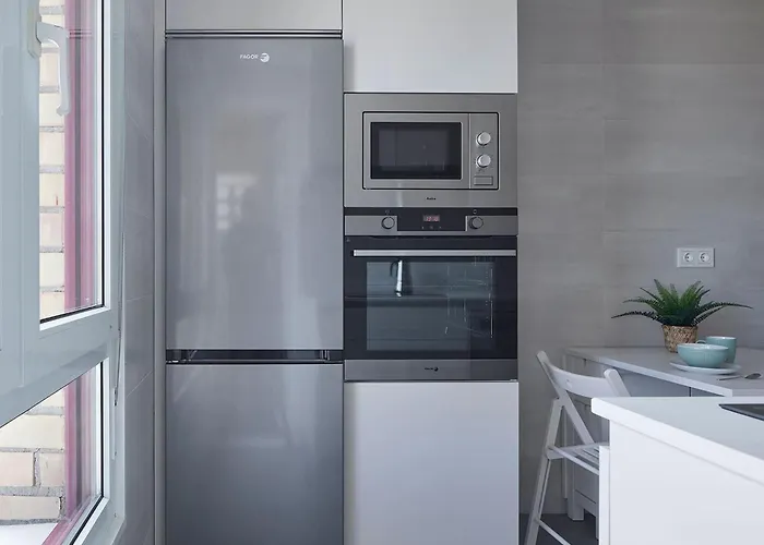 アパート Earra - Amalur - 8 Min De La Playa, 5 Min Centro サラウツ